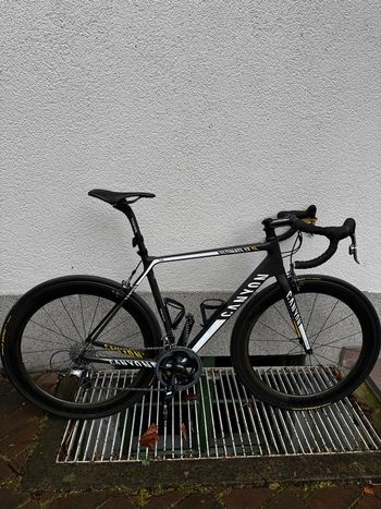 Used Canyon Ultimate SRAM Force 2016 Road & Gravel, Schwarz — image 6 of 12
