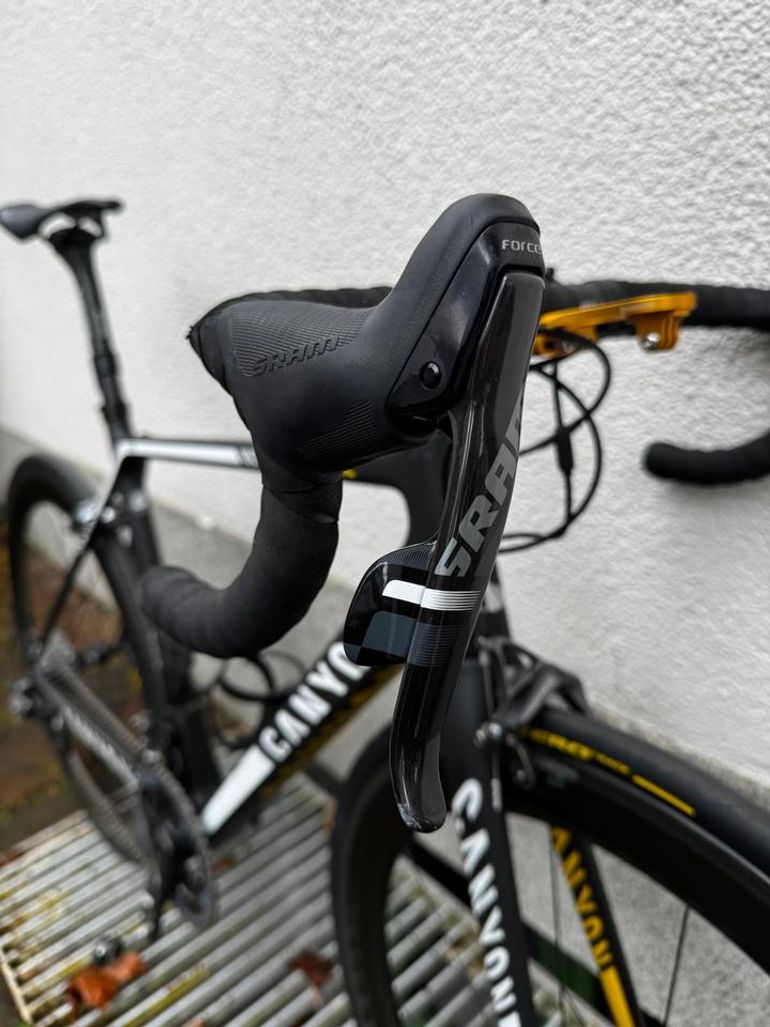 Used Canyon Ultimate SRAM Force 2016 Road & Gravel, Schwarz — image 11 of 12