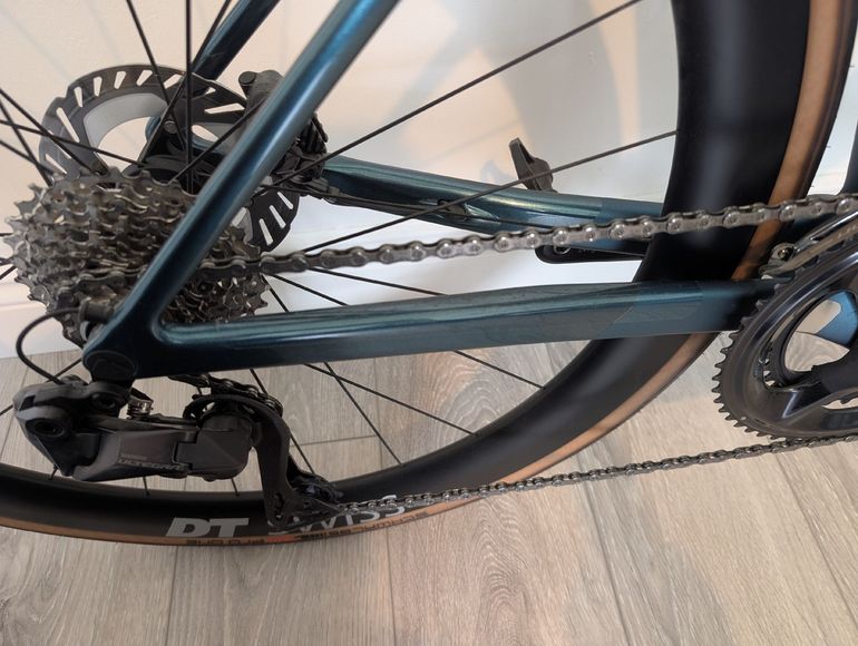 Used Canyon Ultimate CF SLX 8 Di2 2024 2024 Road & Gravel — image 5 of 22