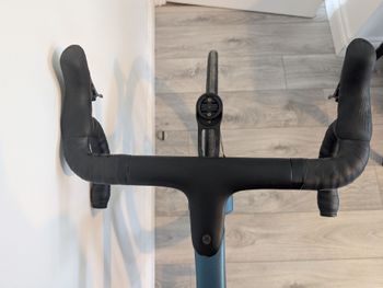 Used Canyon Ultimate CF SLX 8 Di2 2024 2024 Road & Gravel — image 10 of 22