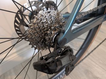 Used Canyon Ultimate CF SLX 8 Di2 2024 2024 Road & Gravel — image 4 of 22