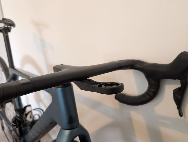 Used Canyon Ultimate CF SLX 8 Di2 2024 2024 Road & Gravel — image 12 of 22