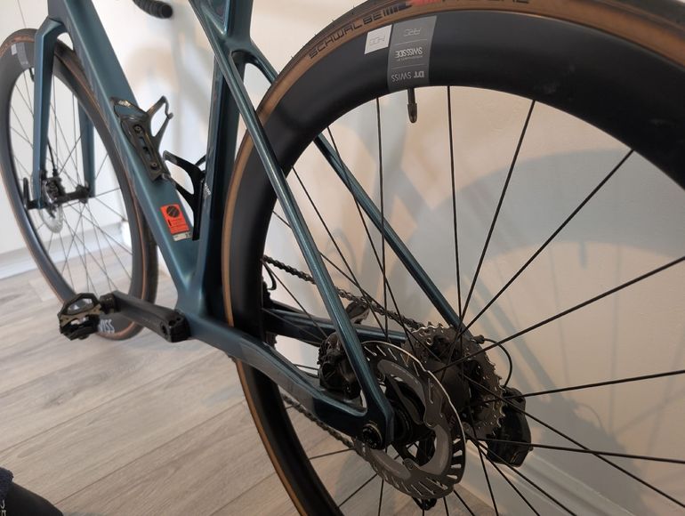 Used Canyon Ultimate CF SLX 8 Di2 2024 2024 Road & Gravel — image 20 of 22