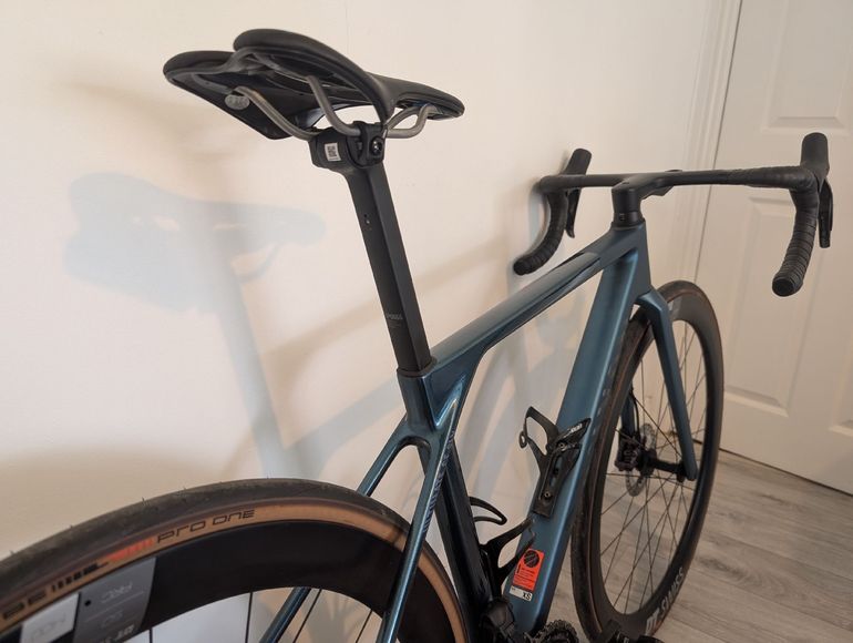 Used Canyon Ultimate CF SLX 8 Di2 2024 2024 Road & Gravel — image 7 of 22