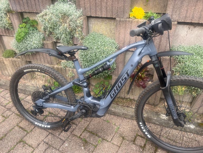 Used Ghost E-ASX 160 Universal 2022 2022 Mountainbike, Hellgrau, 29, 27.5 — image 3 of 5