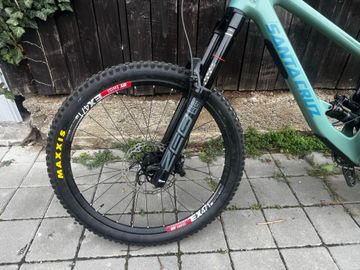 Gebrauchtes Santa Cruz Bronson SRAM GX Eagle 2020 Mountainbike, Grün — Bild 9 von 10