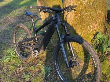 Gebrauchtes YT Industries Decoy CORE 1 MX 2024 2024 Mountainbike, Schwarz, 29, 27.5 — Bild 4 von 5