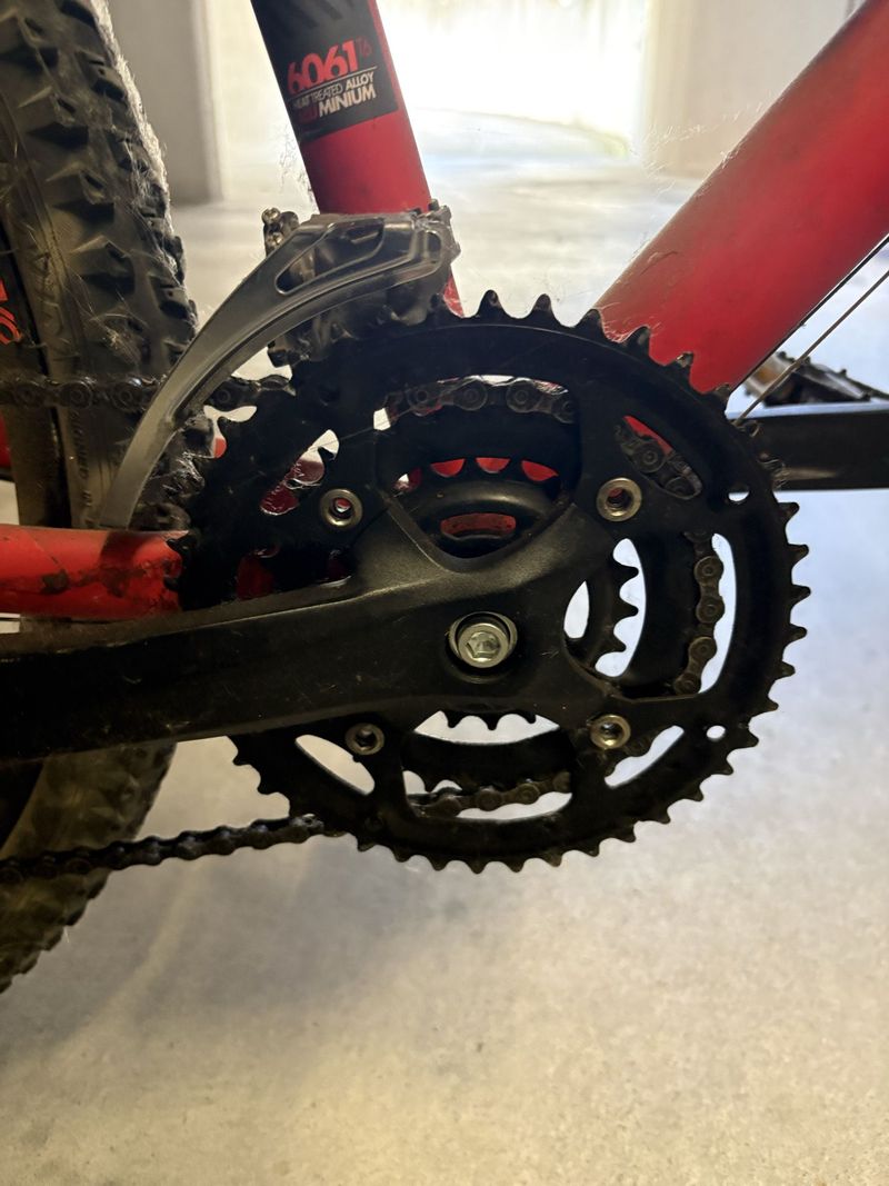 Tweedehands B’TWIN Custom Shimano CUES 2015 Mountainbike — afbeelding 8 van 9