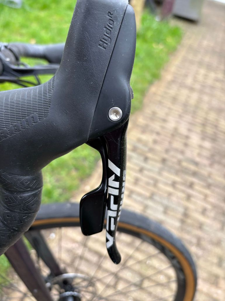 Used Giant Revolt Advanced 1 2020 2020 Road & Gravel, Purple — image 5 of 6