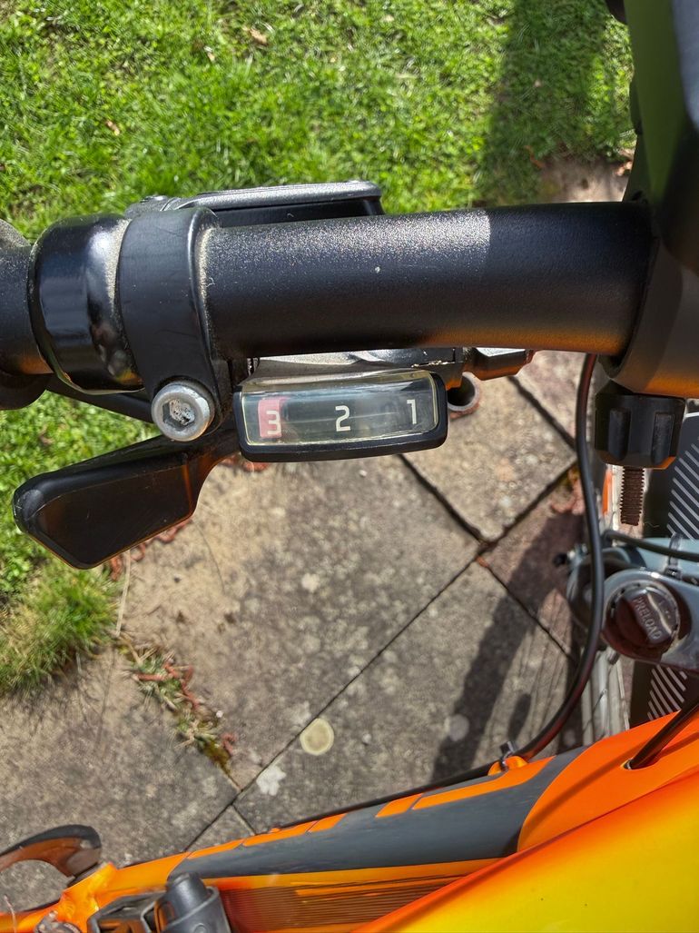 Used Cube Aim Pro 29 Zoll Cube Aim Pro 29 Zoll Custom Shimano Tourney 2020 Mountainbike — image 18 of 29