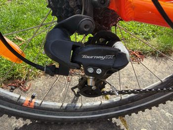 Used Cube Aim Pro 29 Zoll Cube Aim Pro 29 Zoll Custom Shimano Tourney 2020 Mountainbike — image 7 of 29
