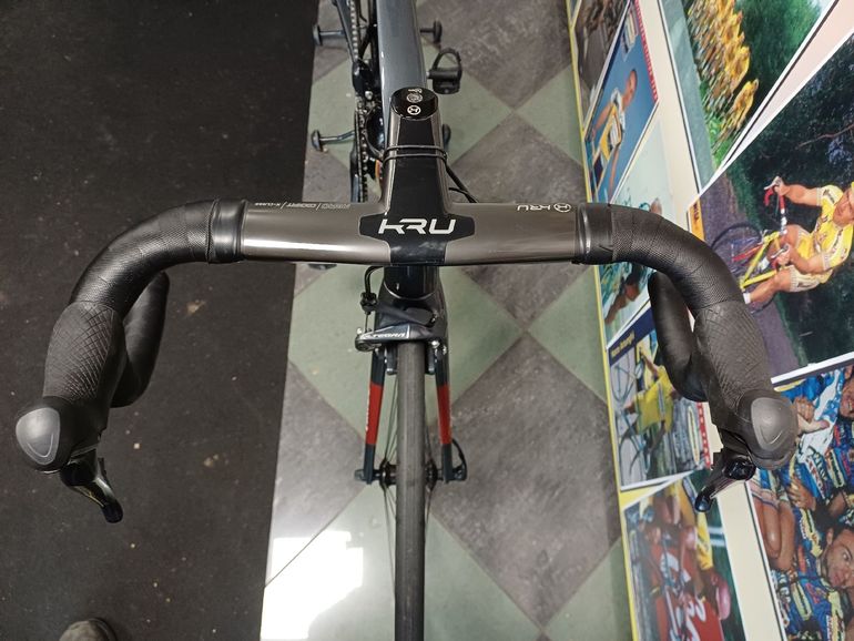 Used Brixia Brixia Custom Shimano Ultegra Di2 2022 Road & Gravel — image 2 of 33