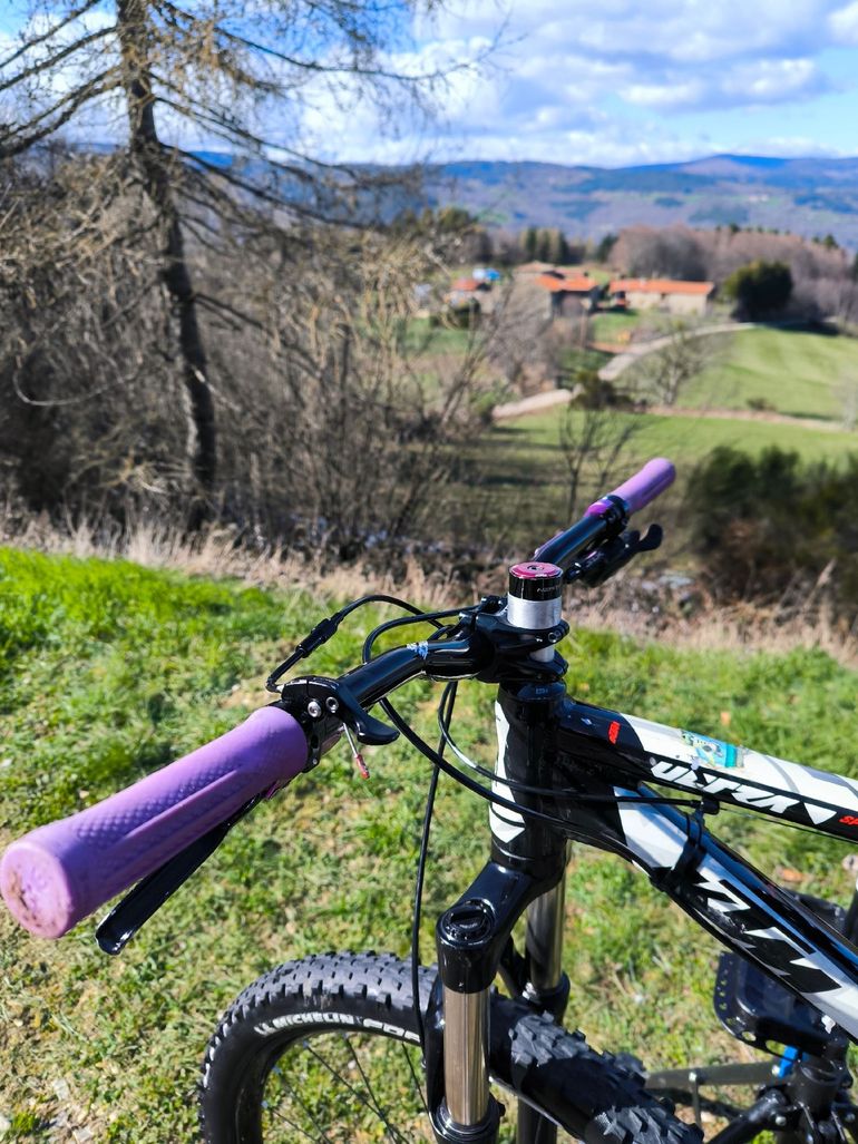 Used KTM Ultra Shimano Dura Ace Di2 2019 Mountainbike — image 2 of 12