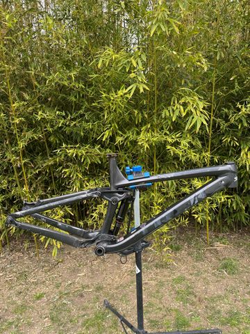 Gebrauchtes Trek Remedy 27.5 AL Frameset 2018 Frameset 2018 Mountainbike, Schwarz, 27.5 — Bild 1 von 11