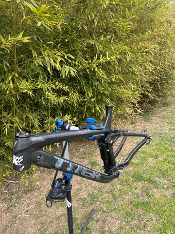 Gebrauchtes Trek Remedy 27.5 AL Frameset 2018 Frameset 2018 Mountainbike, Schwarz, 27.5 — Bild 3 von 11