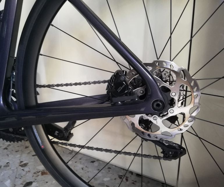 Used Bianchi Infinito 105 2024 2024 Road & Gravel, Black — image 5 of 13
