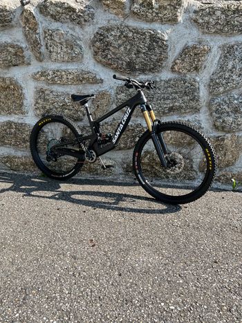 Santa Cruz, NOMAD X01 / Carbon CC 2023
