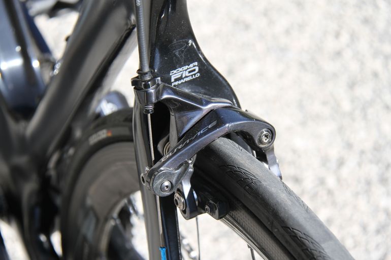 Used Pinarello Pinarello Dogma F 10 2018 Road & Gravel, Black — image 5 of 10