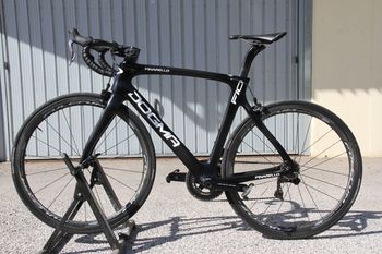 Used Pinarello Pinarello Dogma F 10 2018 Road & Gravel, Black — image 8 of 10