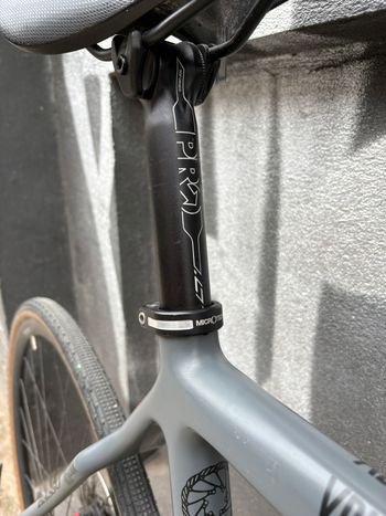Used Basso Basso Custom Campagnolo Chorus 2018 Road & Gravel, Hellgrau — image 8 of 25