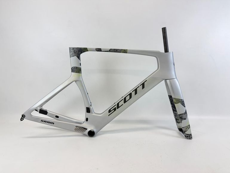 Used Scott Scott Foil RC HMX Frameset 2023 Road & Gravel, Light Gray — image 1 of 5