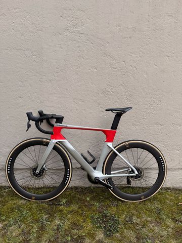 Used Cannondale Systemsix SRAM Red eTap AXS 2023 Road & Gravel, Light Gray — image 2 of 10