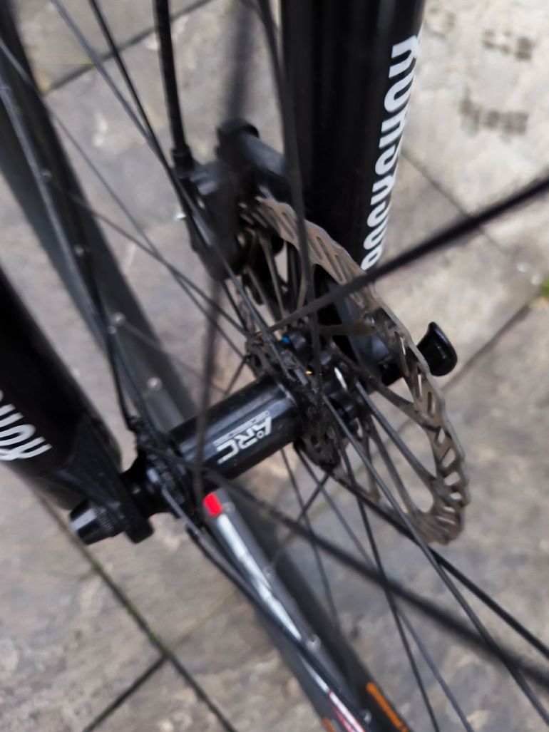 Used Carbon Pro Carbon Pro Custom Shimano Deore XT 2016 Mountainbike, Black — image 6 of 7