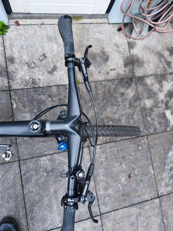 Used Carbon Pro Carbon Pro Custom Shimano Deore XT 2016 Mountainbike, Black — image 4 of 7