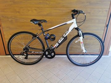 Used Carrera Crossfire Other Shimano 2014 Mountainbike, White — image 2 of 5