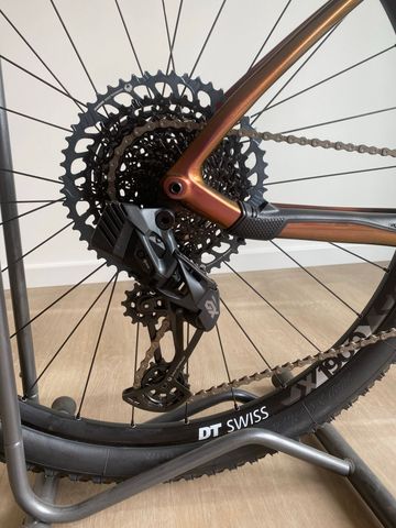 Używany Lapierre Prorace SRAM GX Eagle AXS 2022 Mountainbike — zdjęcie 8 z 10