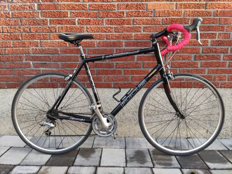 Used Focus Focus Custom Other Shimano 2018 Road & Gravel, Schwarz — image 1 of 12