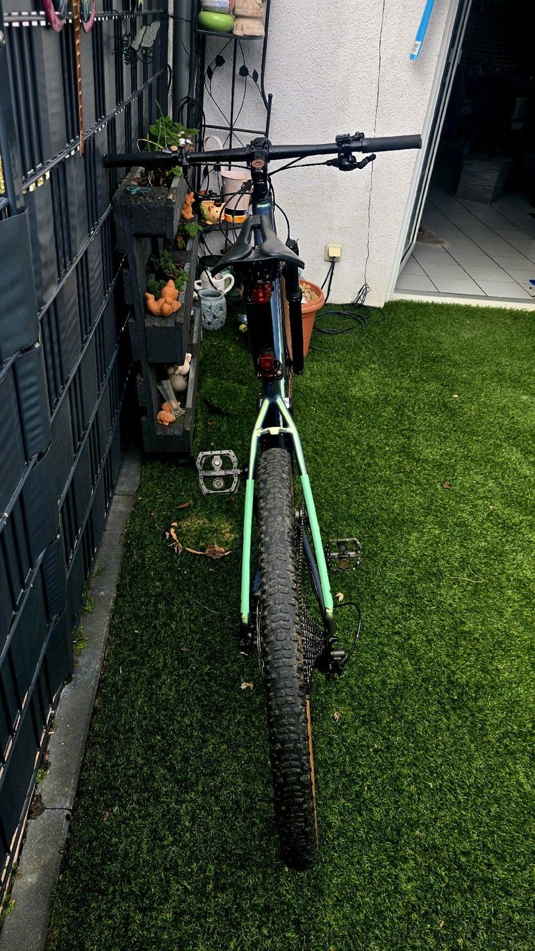 Used Cube Reaction Pro 2022 29er Verde’n’Green 2022 Mountainbike, Green — image 9 of 16