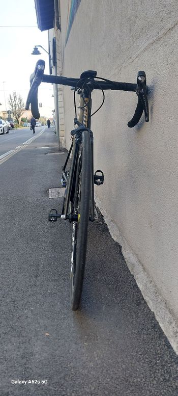 Used Giant Giant Custom Shimano Ultegra 2019 Road & Gravel — image 3 of 6
