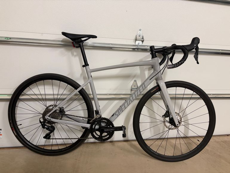 Used Specialized Allez Sport 2024 2024 Road & Gravel, Light Gray — image 1 of 4