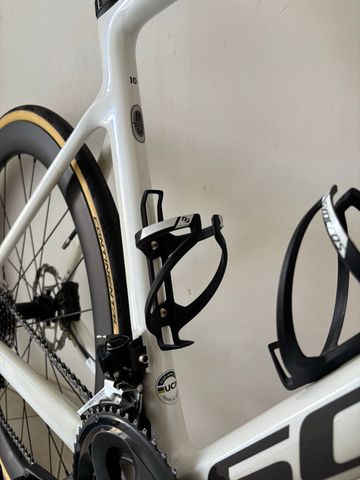 Used Scott Addict Shimano 105 2022 Road & Gravel, White — image 8 of 10