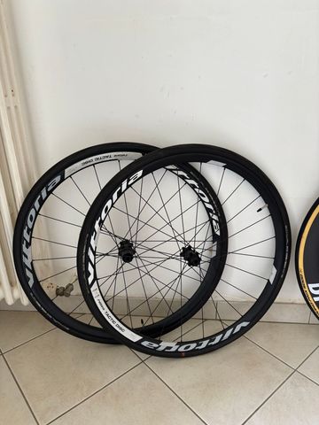 Used Scott Addict Shimano 105 2022 Road & Gravel, White — image 10 of 10