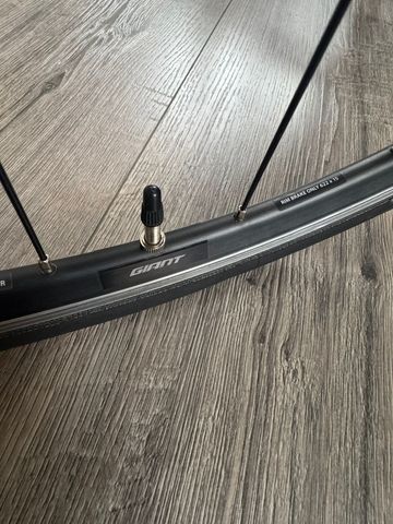 Używany Giant Defy Advanced 0 2014 2014 Road & Gravel — zdjęcie 43 z 66