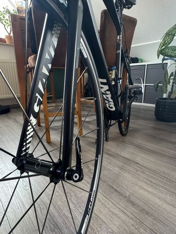 Używany Giant Defy Advanced 0 2014 2014 Road & Gravel — zdjęcie 15 z 66