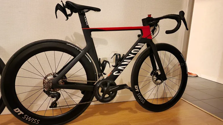 Used Canyon Aeroad CF SL 8 Disc 2022 Road & Gravel, Rot — image 1 of 6