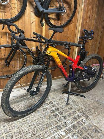 Used Trek Fuel Shimano Deore XT 2022 Mountainbike — image 4 of 10