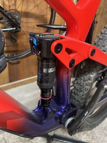 Used Trek Fuel Shimano Deore XT 2022 Mountainbike — image 8 of 10