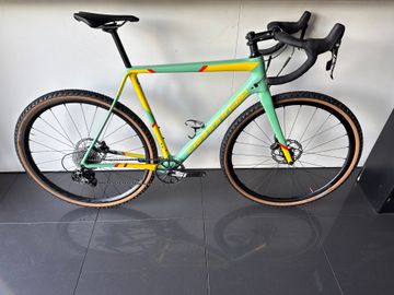 Cannondale SuperX SE Apex 1 2019 2019 Road & Gravel usato