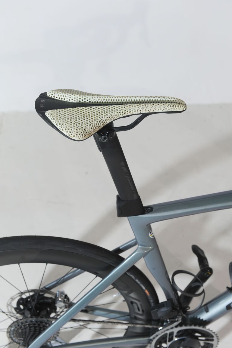 Used Specialized S-Works Tarmac SL7 - SRAM Red eTap AXS 2023 2023 Road & Gravel, Light Gray — image 7 of 13