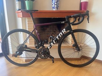 Used Factor O2 Shimano 105 Di2 2023 Road & Gravel, Purple — image 10 of 15