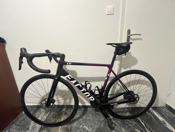 Factor, O2 Shimano 105 Di2