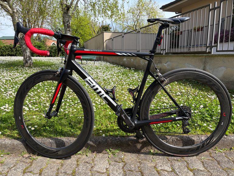 Used BMC Teammachine SRAM Red 2017 Road & Gravel, Black — image 1 of 9