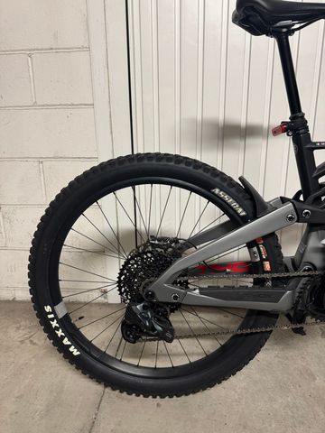 Thok GRAM SRAM GX Eagle AXS 2024 Mountainbike d'occasion — image 3 sur 4