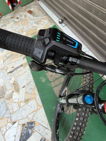 Used Mustache Custom Shimano Deore XT 2022 Mountainbike, Black — image 15 of 15