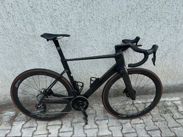 Factor OSTRO VAM - SRAM Force w/ Power Meter 2025 2025 Road & Gravel usato