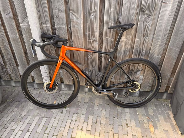Used Giant TCR Advanced Pro Disc 0 AX 2022 2022 Road & Gravel, Naranja — image 2 of 7